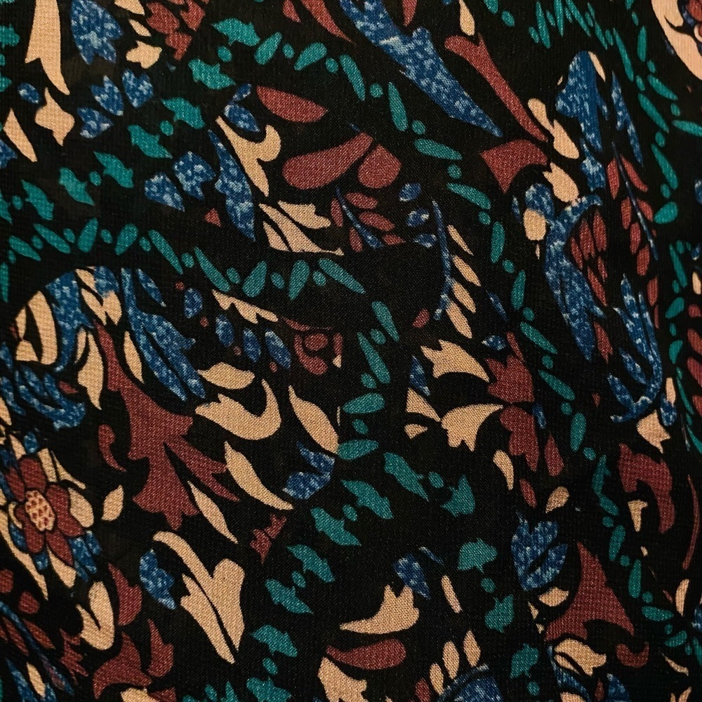 Jessica Simpson 2XL flowy women’s shirt with long bell sleeves - Picture 2 of 3